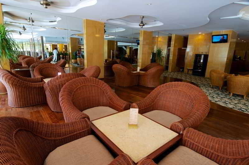 Hotel The Millen Penang, Autograph Collection George Town Exteriér fotografie The lobby of the hotel